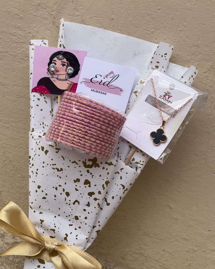 Eid Bouquet Gift Set – Mehndi Bangles, Earrings, necklace & Card