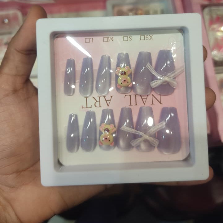 Glam Press-On Nail Set – Ready-to-Wear Nail Art